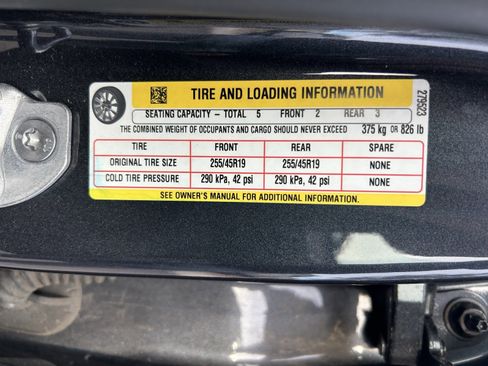 Used 2024 Tesla Model Y Long Range image 24