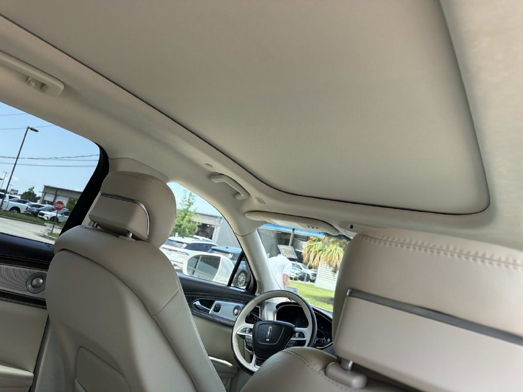 Certified 2020 Lincoln Nautilus Black Label w/ Cargo Utility Package AWD/4WD image 11