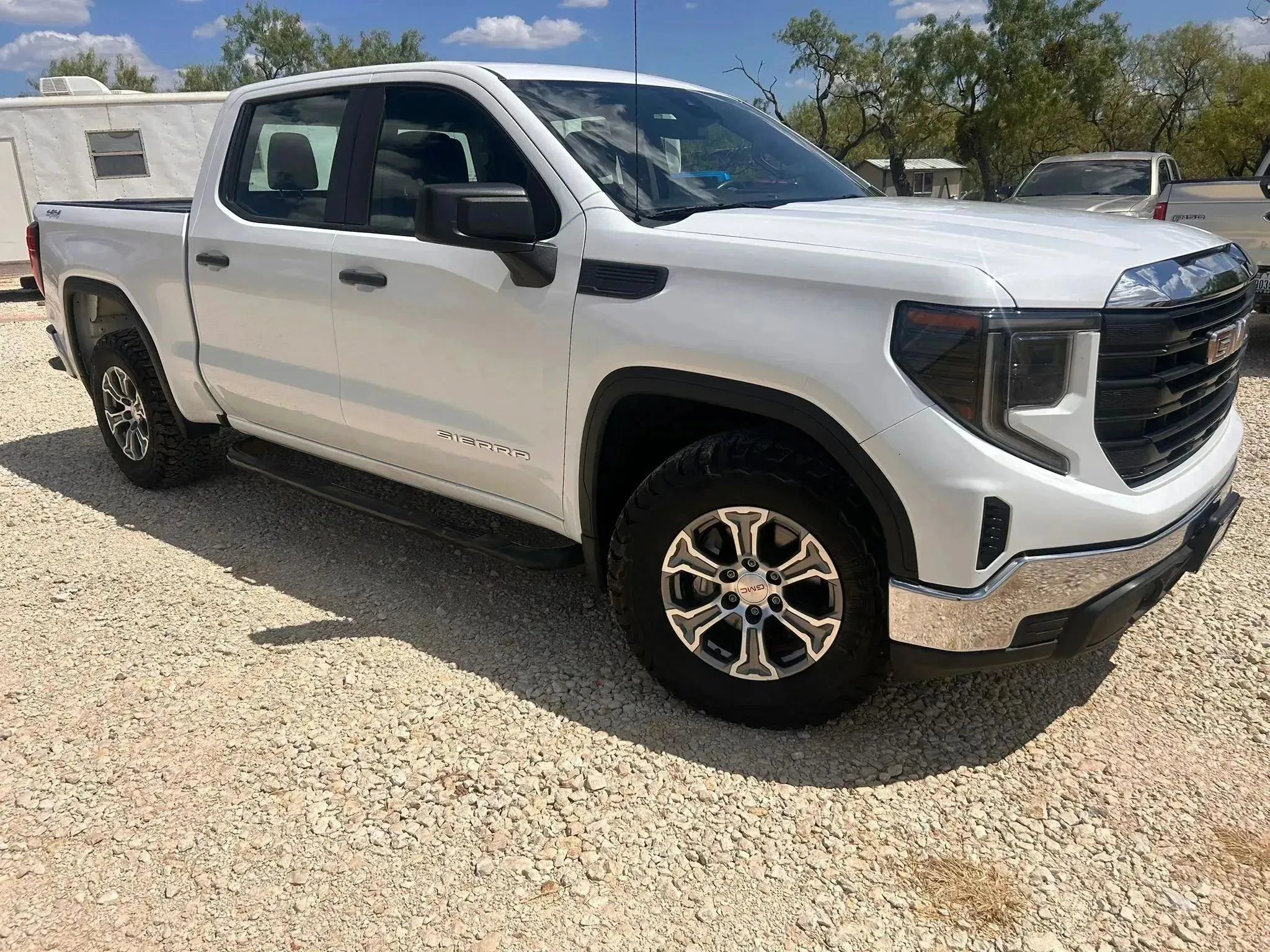 Used 2022 GMC Sierra 1500 Pro w/ Trailering Package AWD/4WD image 3