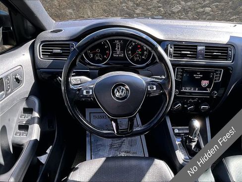 Used 2018 Volkswagen Jetta Sport FWD image 4
