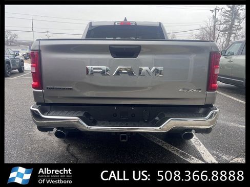 Used 2025 RAM 1500 Big Horn AWD/4WD image 4
