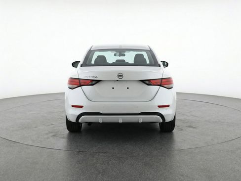 Used 2025 Nissan Sentra S image 7