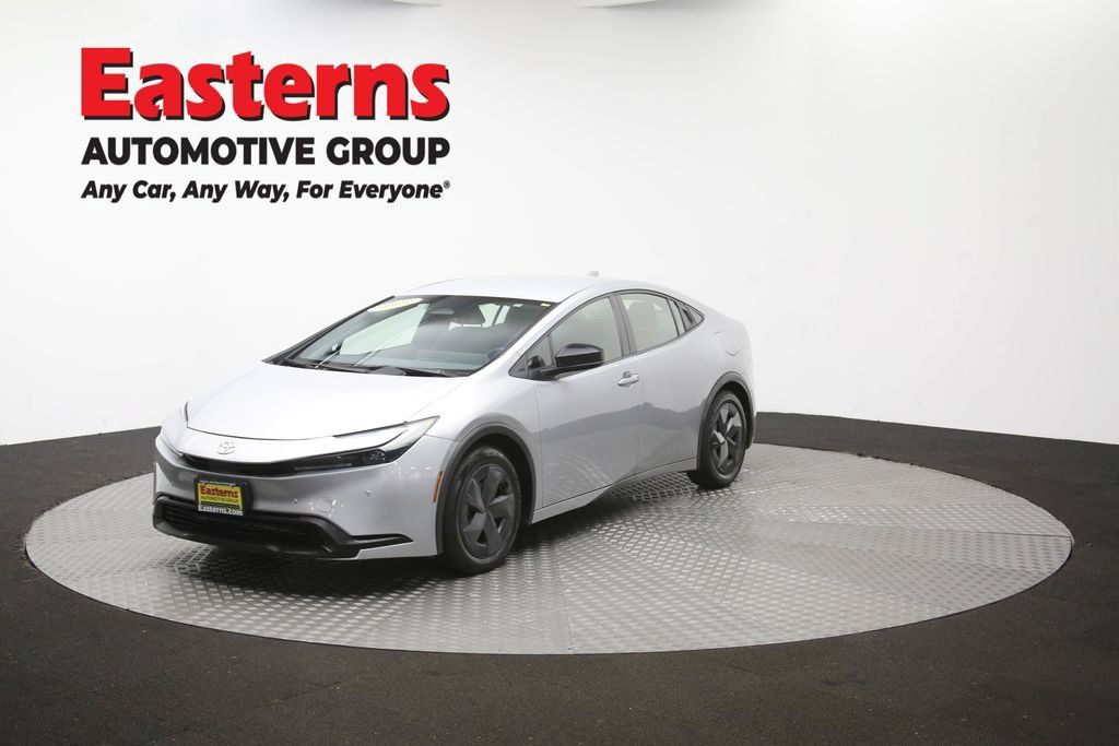 Used 2025 Toyota Prius LE FWD image 55