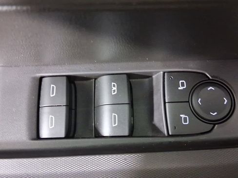 Used 2023 Chevrolet Colorado Trail Boss w/ Safety Package image 11