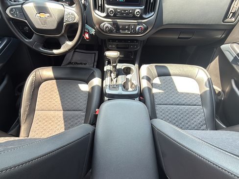 Used 2015 Chevrolet Colorado Z71 AWD/4WD image 29