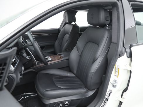 Certified 2023 Maserati Ghibli Modena RWD image 18
