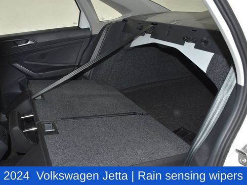 Used 2024 Volkswagen Jetta SEL FWD image 31