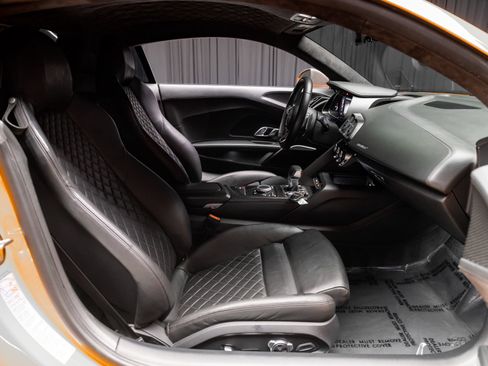 Used 2017 Audi R8 V10 plus AWD/4WD image 6