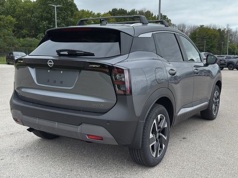 New 2026 Nissan Kicks SV w/ SV Premium Package image 5