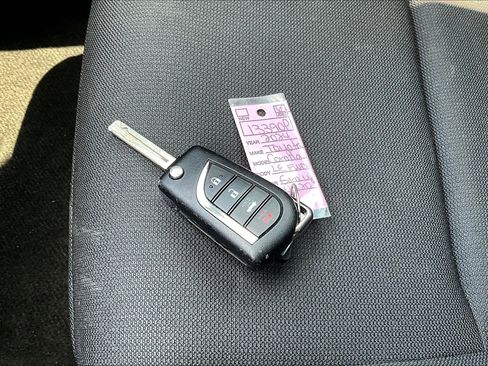 Used 2024 Toyota Corolla LE image 10