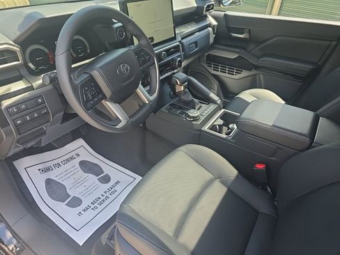 Certified 2026 Toyota 4Runner Limited AWD/4WD image 12