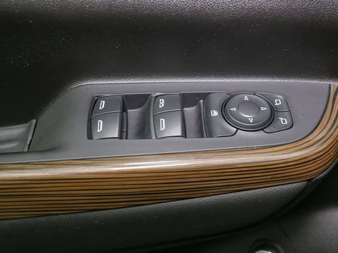 Used 2023 GMC Acadia SLE w/ Driver Convenience Package AWD/4WD image 36