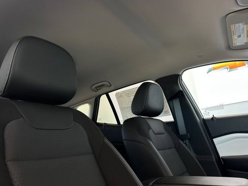 New 2026 Chevrolet Trax LT w/ Driver Confidence Package FWD image 17