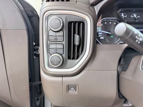 Used 2020 GMC Sierra 1500 SLT w/ SLT Premium Package AWD/4WD image 37
