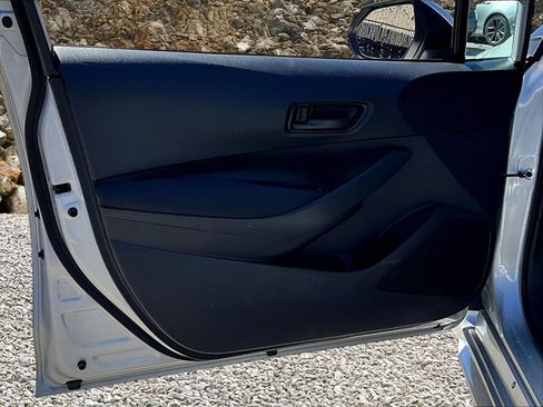 Used 2022 Toyota Corolla LE image 21