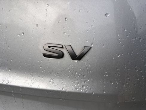 Used 2024 Nissan Rogue SV FWD image 39