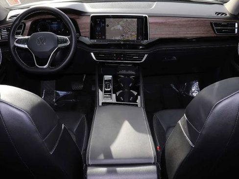 Used 2024 Volkswagen Atlas SEL image 31