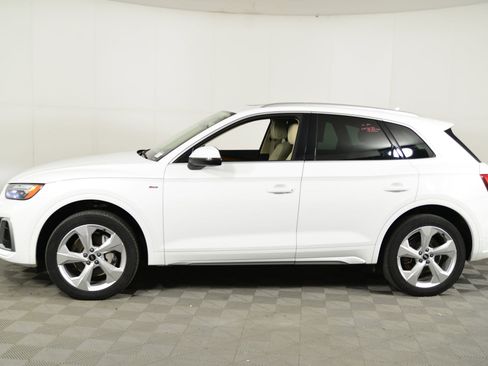 Certified 2022 Audi Q5 2.0T Premium Plus image 2