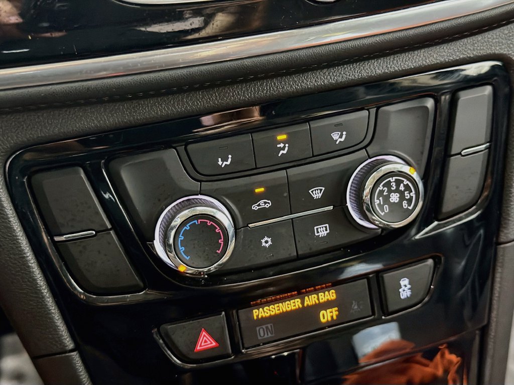 Used 2019 Buick Encore Sport Touring w/ Safety Package FWD image 15