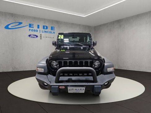 Used 2020 Jeep Wrangler Sport image 4