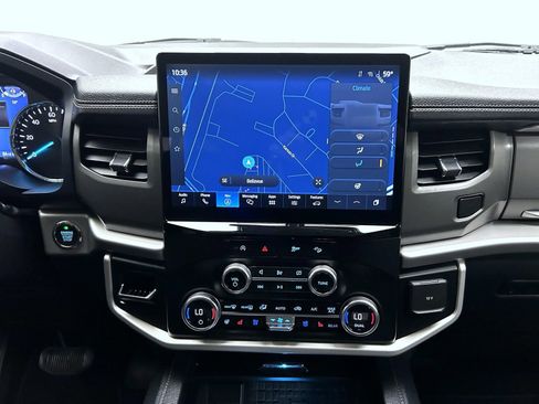 Used 2024 Ford Expedition Max XLT image 13