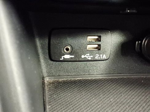 Used 2019 Subaru Forester Premium image 20