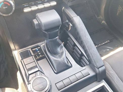Certified 2025 Toyota Tacoma SR5 AWD/4WD image 11