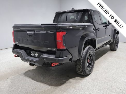 Used 2025 Toyota Tacoma TRD Pro AWD/4WD image 2