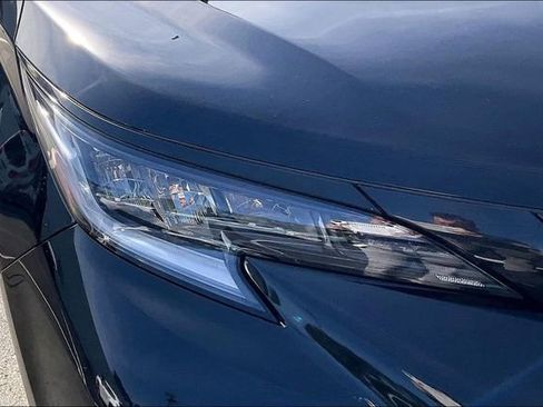 Used 2025 Toyota Sienna XSE image 29