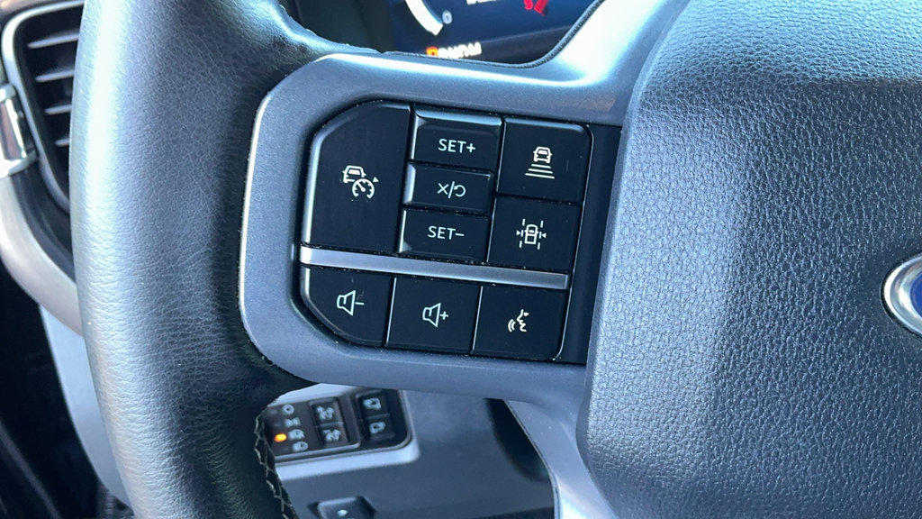 Used 2025 Ford F250 Lariat w/ Lariat Ultimate Package AWD/4WD image 31