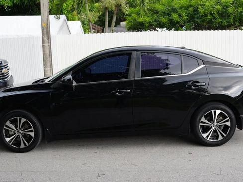 Used 2022 Nissan Sentra SV w/ Trunk Package FWD image 3