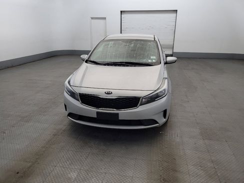 Used 2017 Kia Forte LX FWD image 15