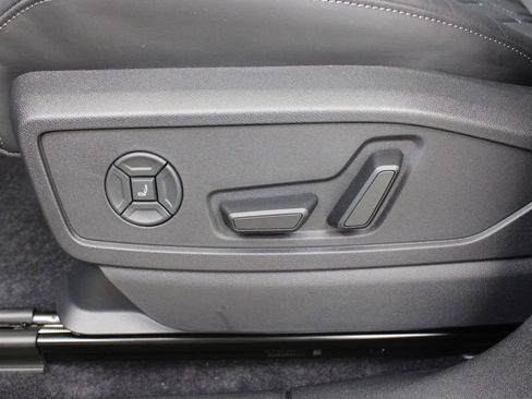 New 2026 Audi SQ5 Premium Plus image 19