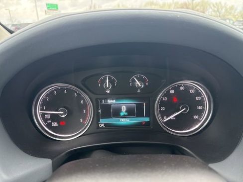 Used 2018 Buick Enclave Essence image 31