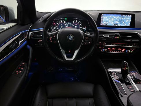 Used 2019 BMW 530i xDrive image 30