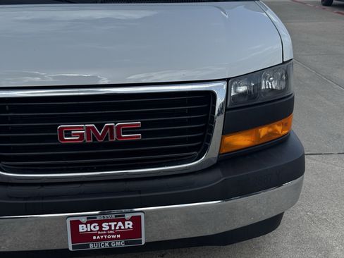 Used 2024 GMC Savana 2500 w/ Driver Convenience Package RWD image 5