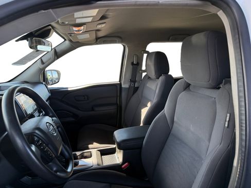 Used 2022 Nissan Frontier S w/ Technology Package image 10