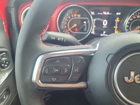 Certified 2023 Jeep Gladiator Rubicon image 30