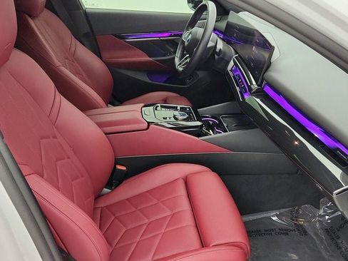 Used 2025 BMW i5 xDrive40 w/ M Sport Package image 25