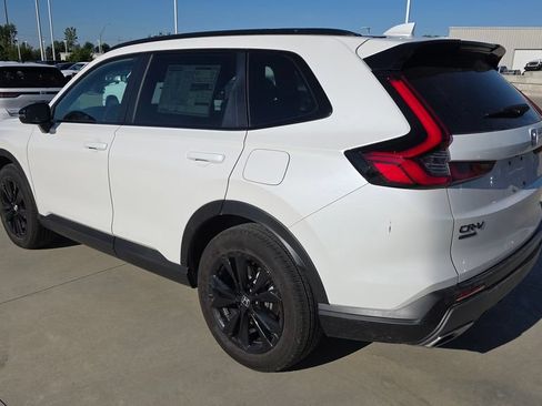 Used 2026 Honda CR-V Sport Touring image 3