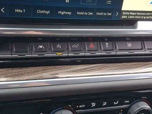 Used 2022 Chevrolet Silverado 1500 RST image 26