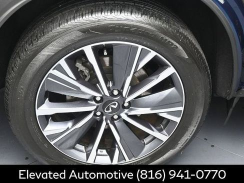 Certified 2026 INFINITI QX60 Luxe w/ Family Package AWD/4WD image 5