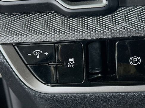 Used 2024 Kia Sportage LX image 16