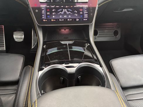 Used 2023 Maserati Grecale Modena image 21