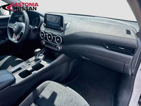 Used 2024 Nissan Sentra SV FWD image 35