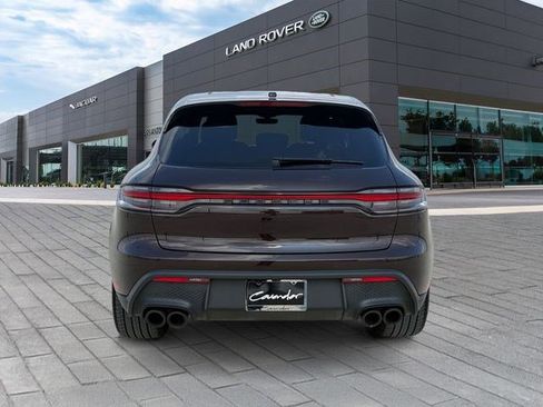 Used 2022 Porsche Macan AWD/4WD image 4