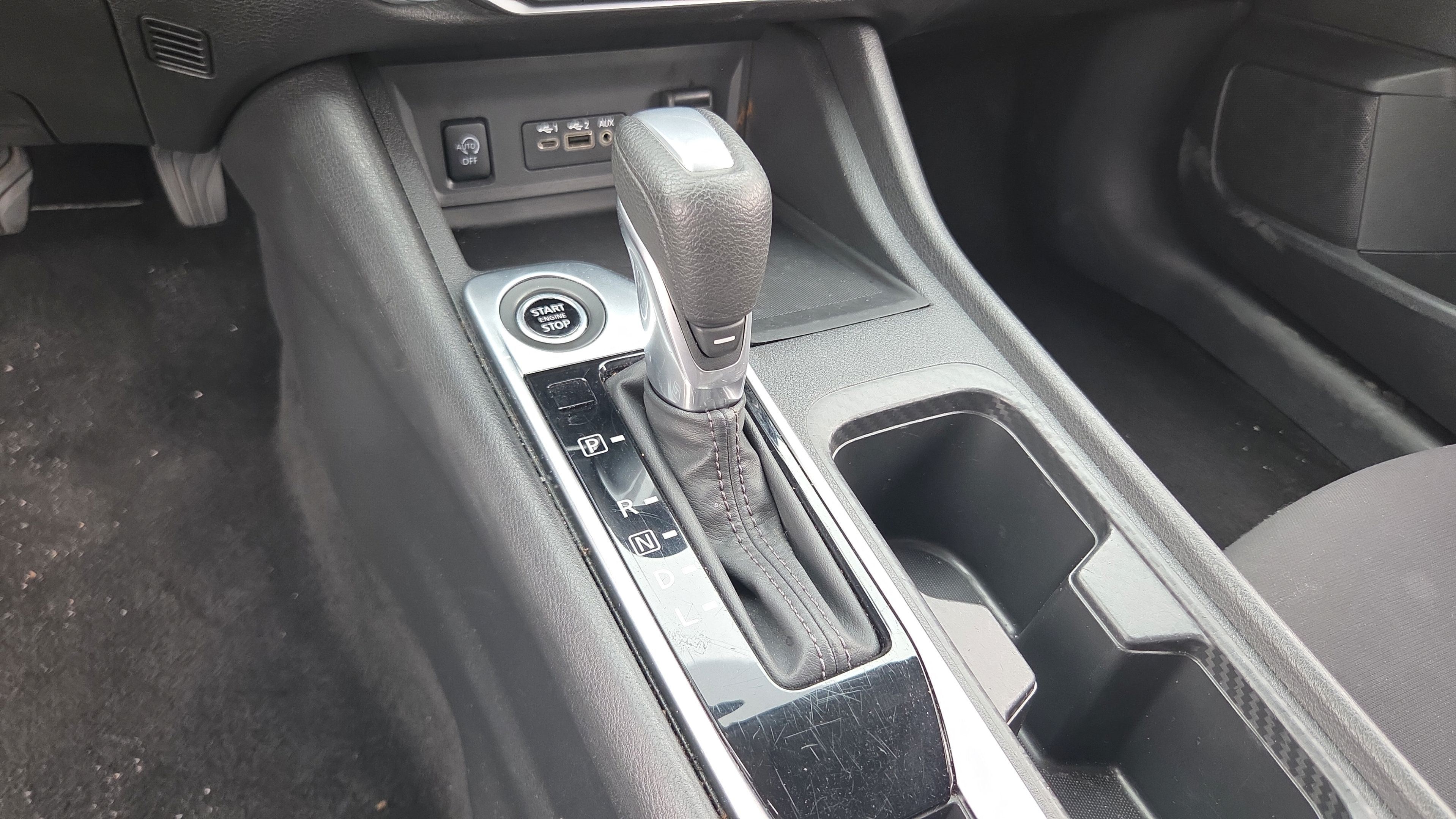 Used 2025 Nissan Sentra SV FWD image 22