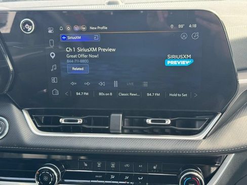 Used 2026 Chevrolet Equinox LT AWD/4WD image 17