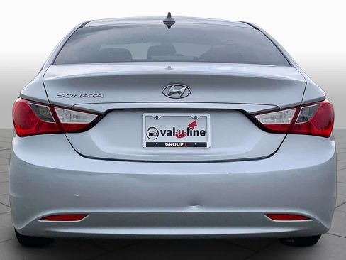 Used 2012 Hyundai Sonata GLS w/ Popular Equipment Pkg FWD image 5