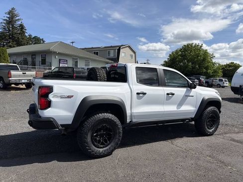 Used 2025 Chevrolet Colorado ZR2 w/ ZR2 Bison Edition AWD/4WD image 7